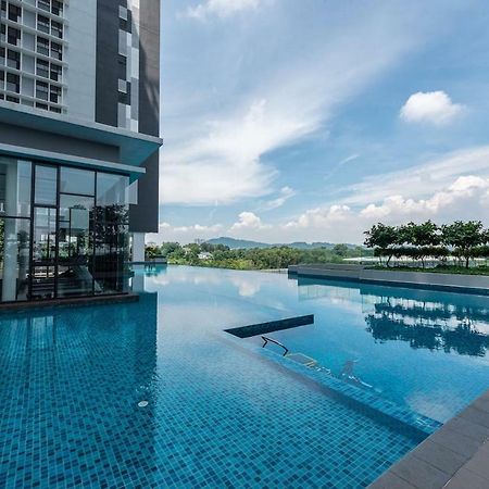 @Mario Direct Mrt Link & 50M Infinity Pool With Jacuzzi Apartment Shah Alam Exterior photo