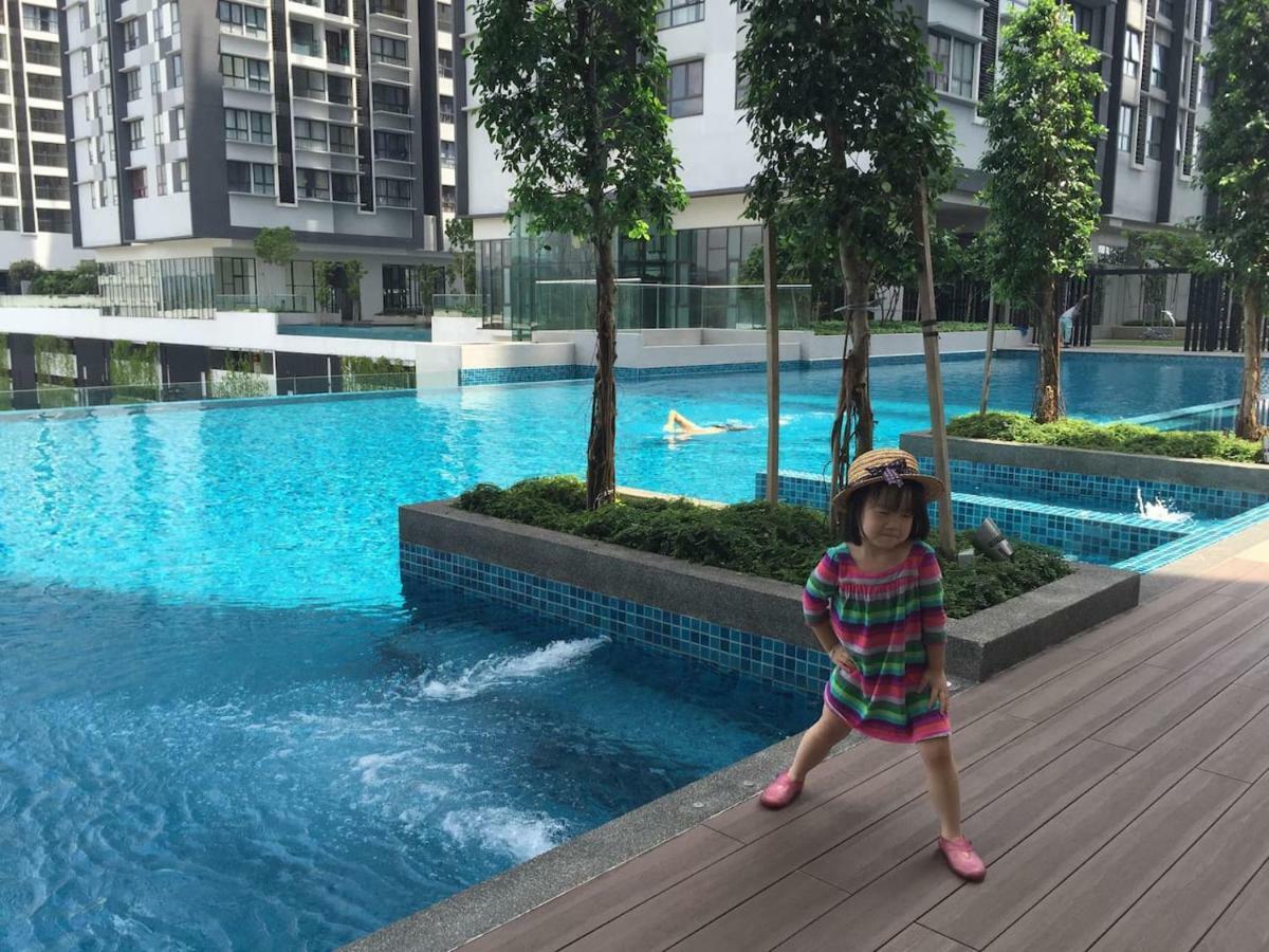 @Mario Direct Mrt Link & 50M Infinity Pool With Jacuzzi Apartment Shah Alam Exterior photo